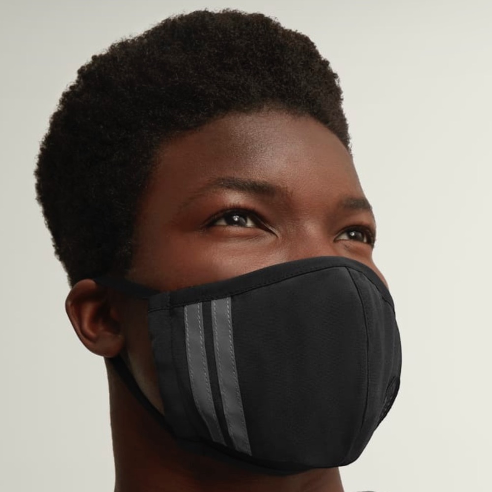 BRAND NEW Canada Goose Black Tech Mask in L/XL